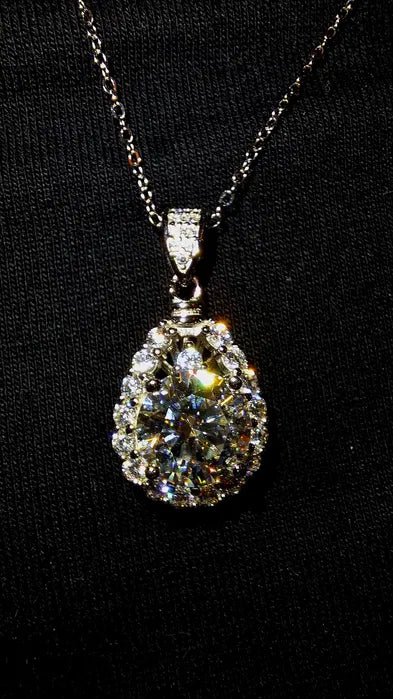 Wisiorek z Moissanitem 3.00ct