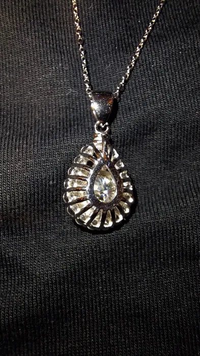 Wisiorek z Moissanitem 3.00ct